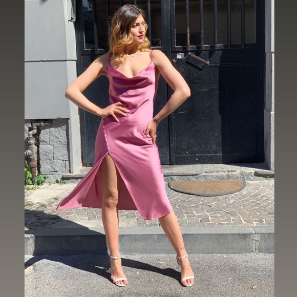 unbranded Dresses & Skirts - NWT PINK COWL NECK DRESS IN SIZE LARGE